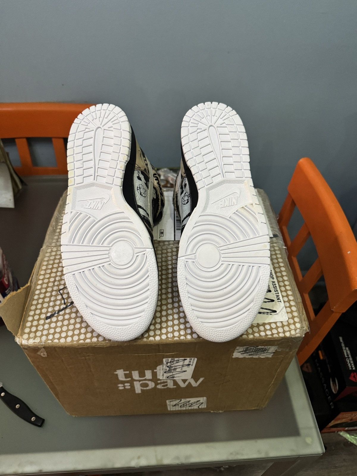 Nike NIKE SB UNKLES PROFESSIONALLY RESOLED SZ 9 Size US 9 / EU 42 - 8 Thumbnail