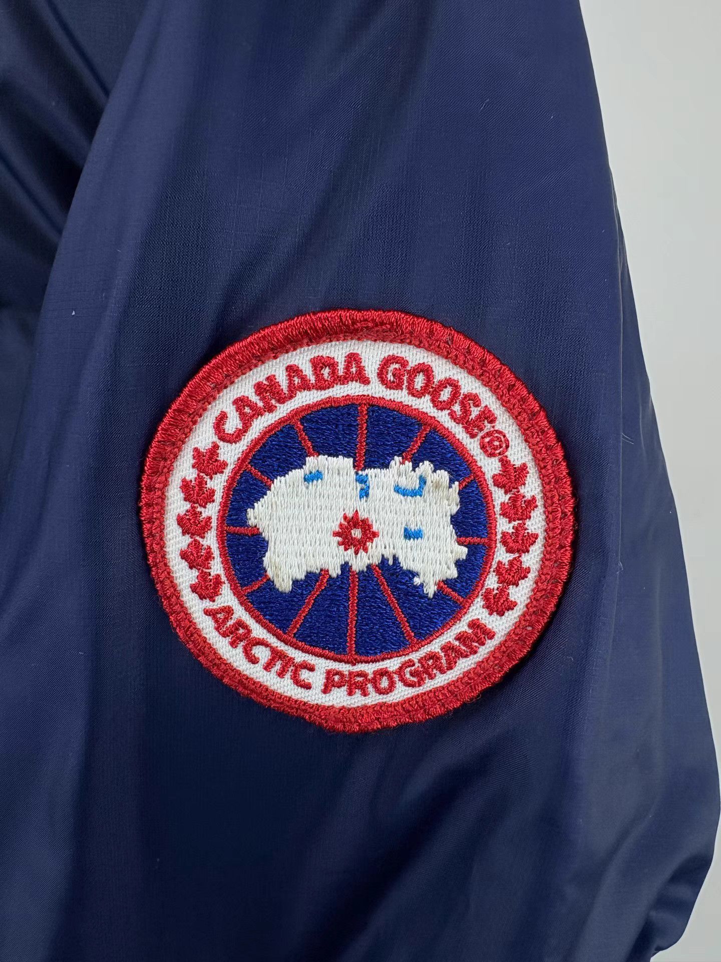 Canada Goose CANADA GOOSE LODGE Logo Down Jacket Size US S / EU 44-46 / 1 - 3 Thumbnail