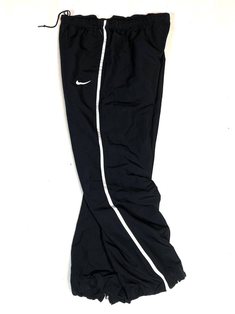 Nike Nike Track Pants Vintage Navy Nylon Y2K Parachute Juventus Size US 34 / EU 50 - 1 Thumbnail