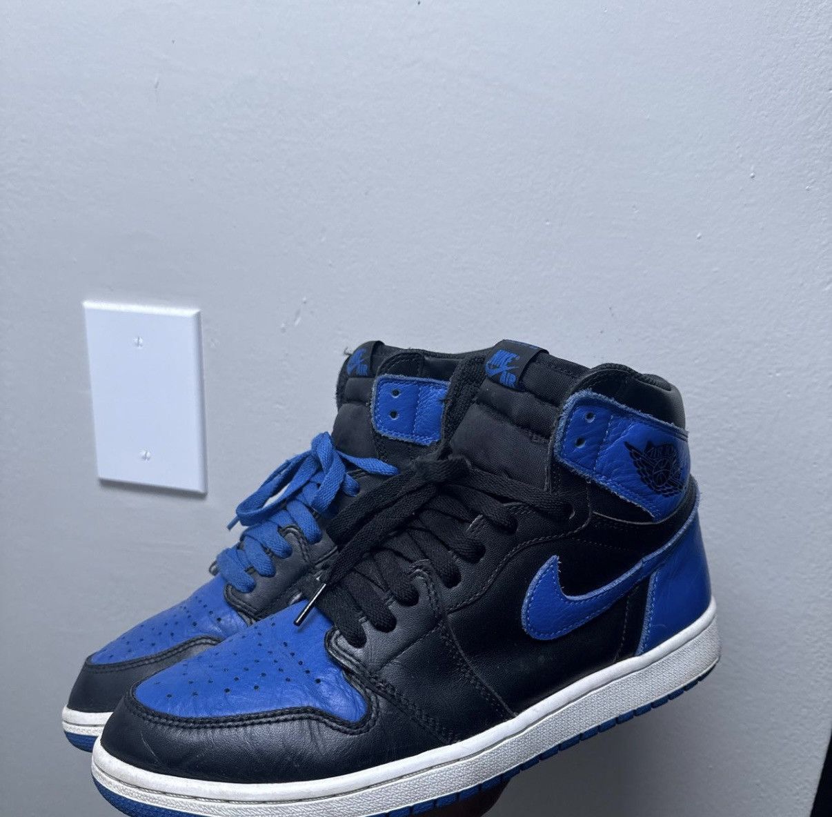 Jordan Brand Air Jordan 1 Royals Size US 10 / EU 43 - 1 Thumbnail