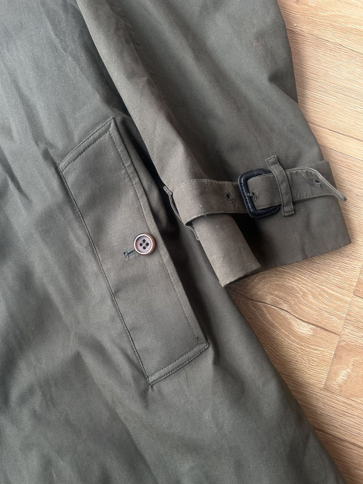 Burberry Vintage Burberry’s Double Breasted Belted Trench Coat Size L / US 10 / IT 46 - 12 Thumbnail