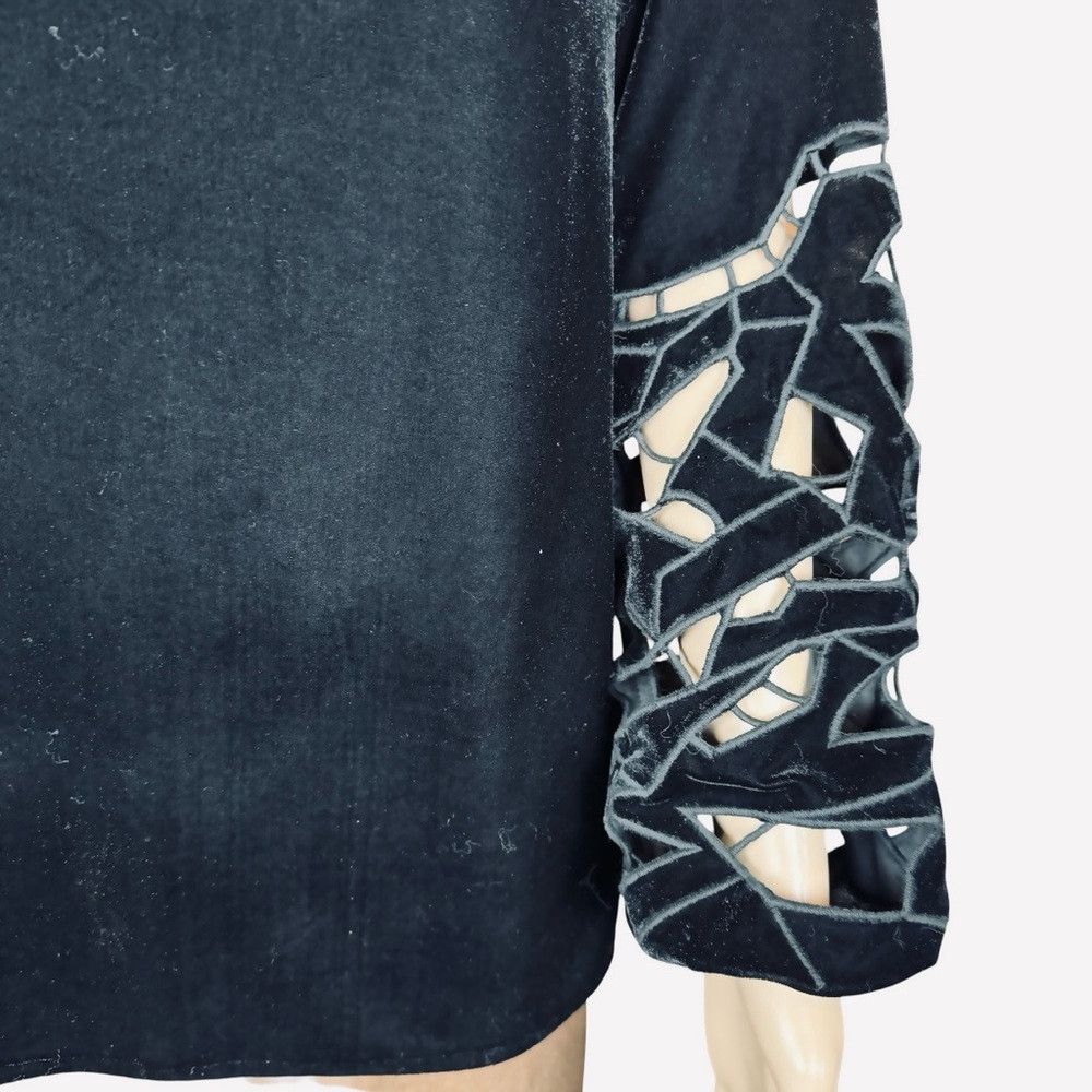 Joie JOIE Black Velvet Long Sleeve Cut Outs Scoop Blouse Size M Size M / US 6-8 / IT 42-44 - 6 Thumbnail