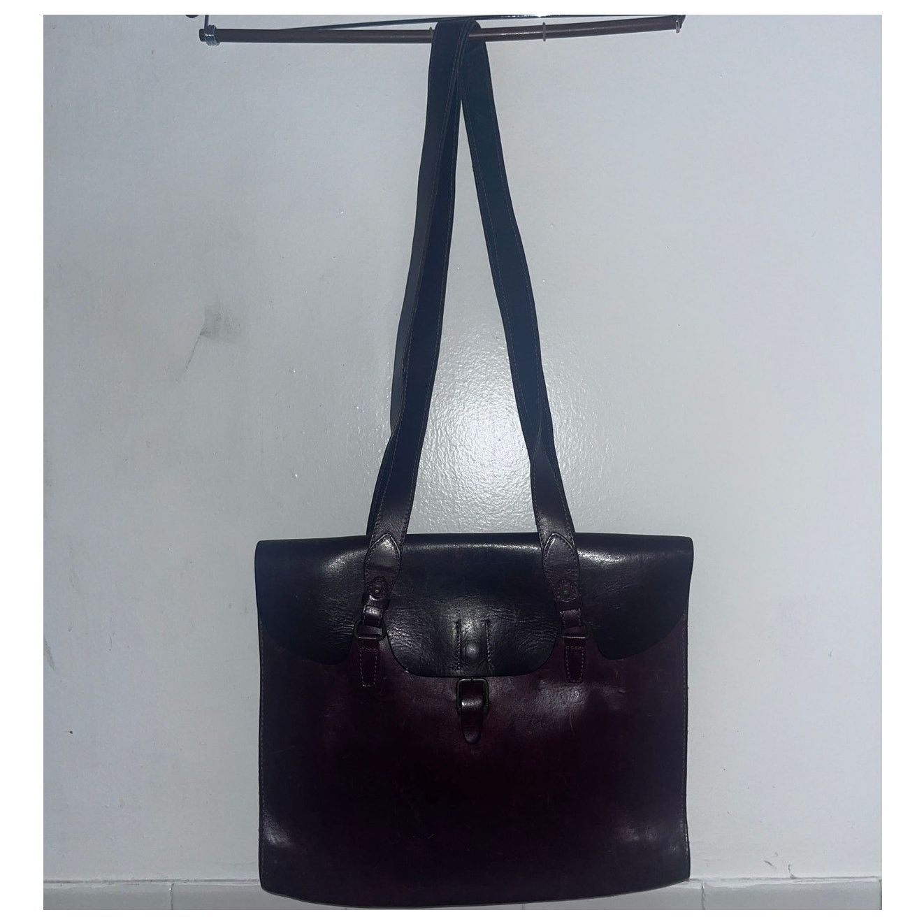Other Vintage Handmade, Brown Leather Shoulder Bag Flap Closure Size ONE SIZE - 16 Thumbnail