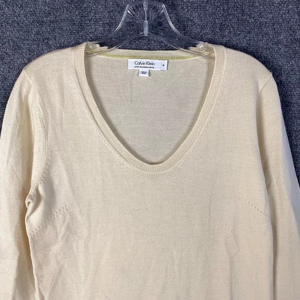 Calvin Klein Calvin Klein Merino Wool Sweater Women's Medium Beige M Size M / US 6-8 / IT 42-44 - 2 Thumbnail