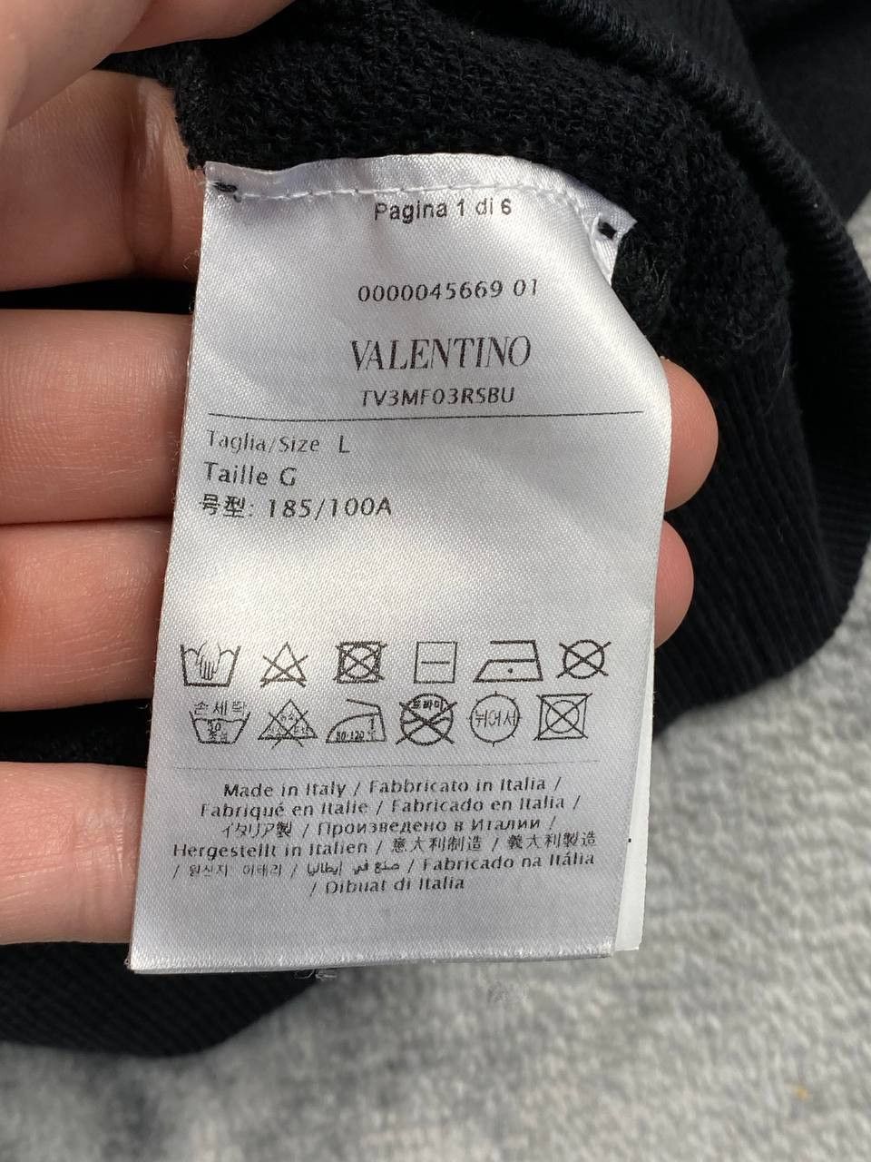 Valentino Valentino Garavani V Logo Hoodie Men Size L Back Size US L / EU 52-54 / 3 - 10 Thumbnail