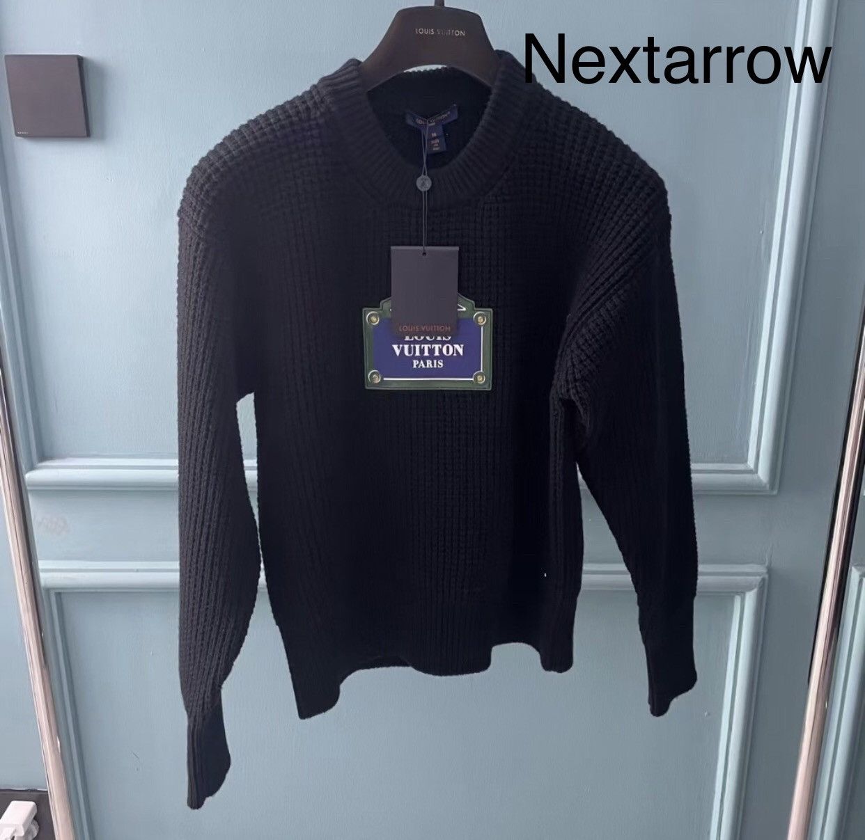 Louis Vuitton Louis Vuitton chest leather badge logo black sweater 2412- Size US M / EU 48-50 / 2 - 1 Thumbnail