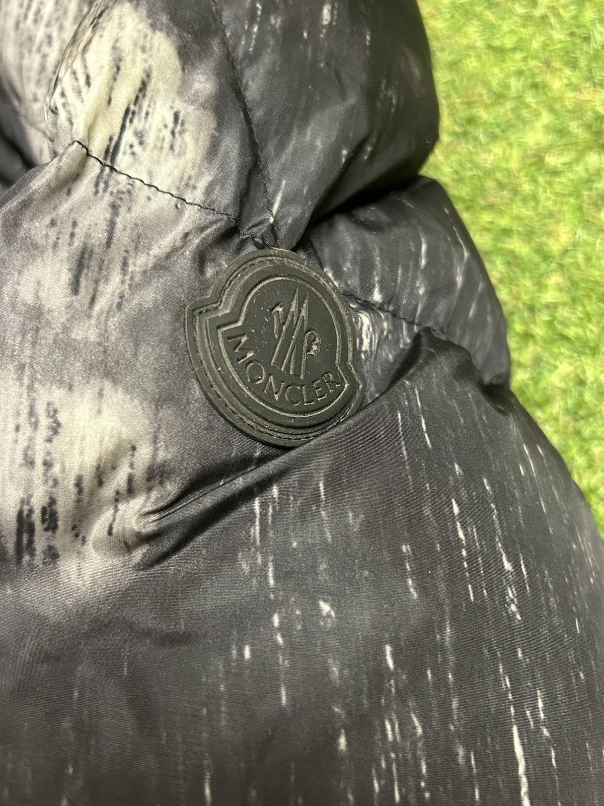 Moncler Moncler Black Down Fabas Lightning Bolt Puffer Jacket Size US XL / EU 56 / 4 - 9 Thumbnail