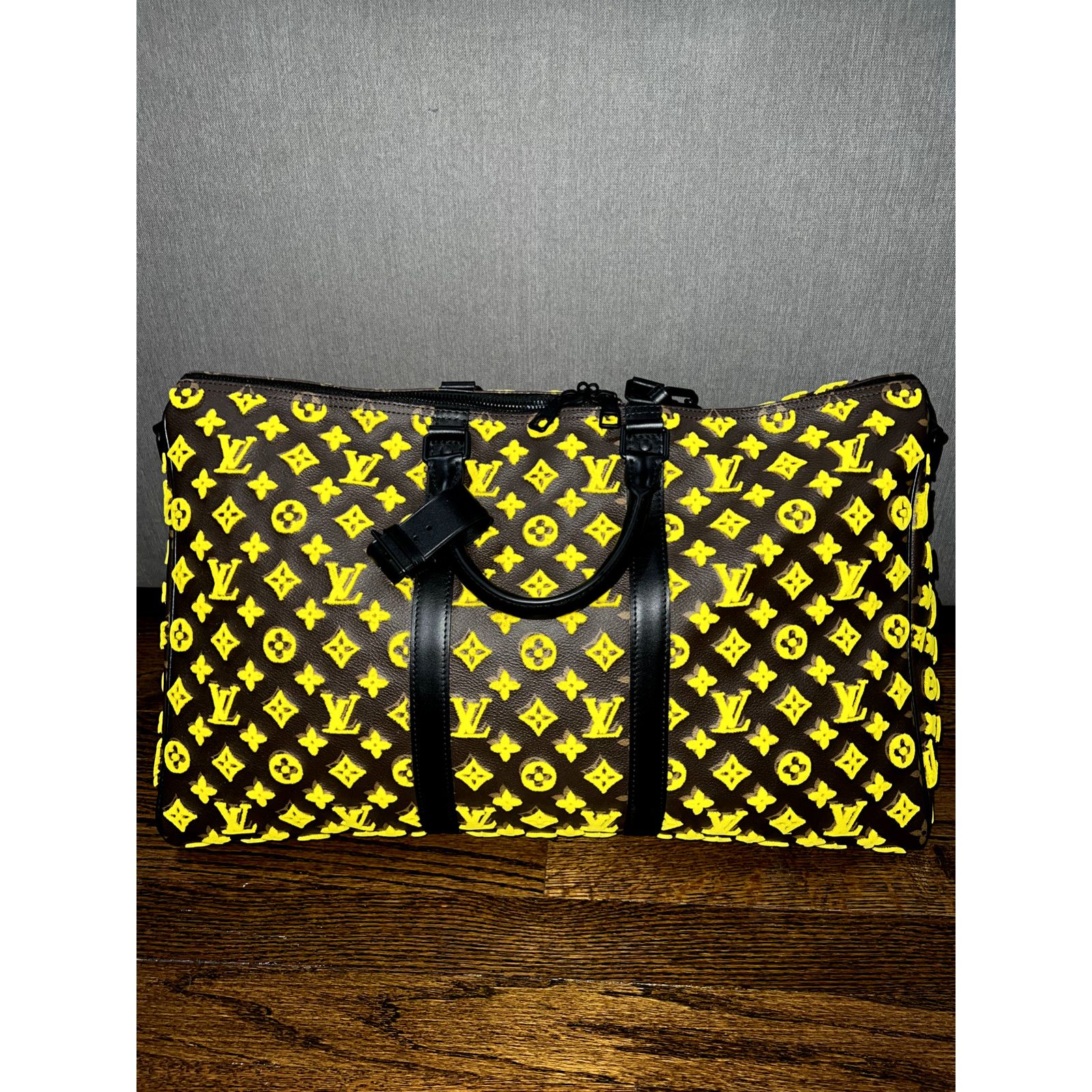 Louis Vuitton Louis Vuitton Keepall Triangle Bandouliere Duffle Travel Bag Size ONE SIZE - 2 Thumbnail