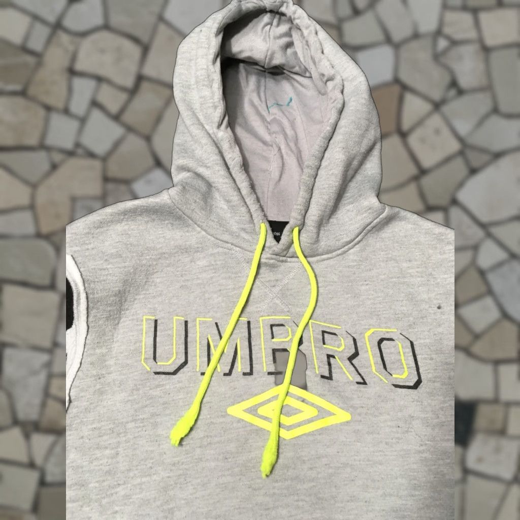 Umbro Umbro Hoodie Mens Large Gray Fleece Pullover Hooded Sweatshirt Logo Sleeve: Long Sleeve Size US L / EU 52-54 / 3 - 1 Thumbnail