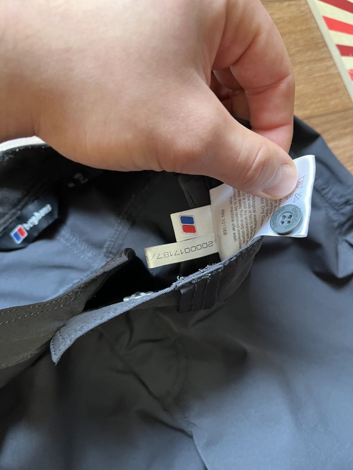 Berghaus Berghaus Gore-Tex Outdoor Mountain Pants Size US 30 / EU 46 - 7 Thumbnail