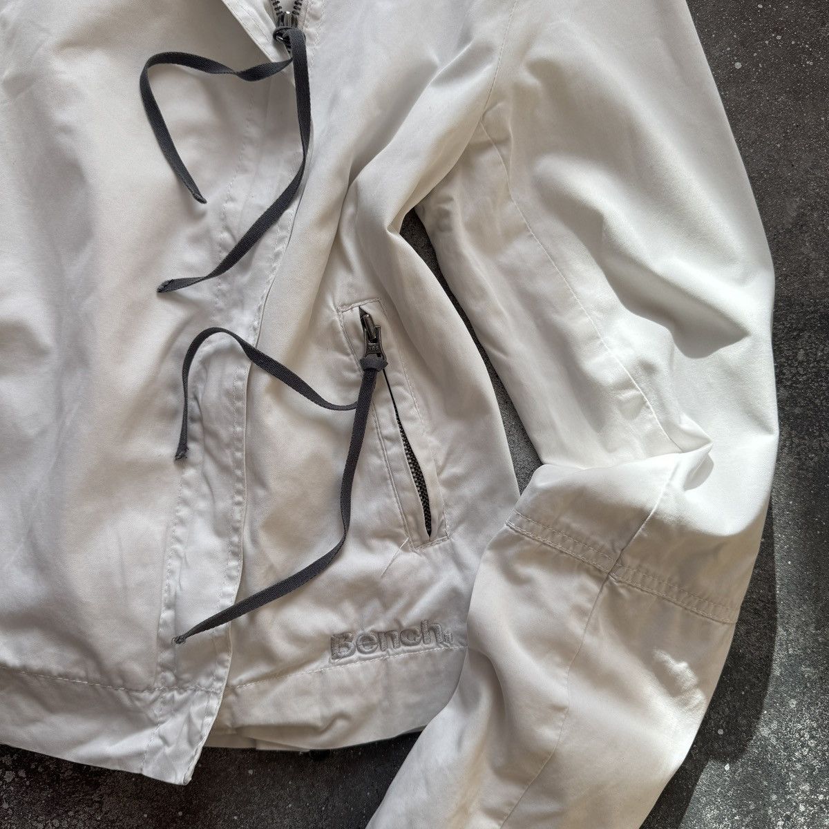 Bench Bench Y2K Vintage Zip Details Techwear Gorpcore Jacket Size L / US 10 / IT 46 - 10 Thumbnail