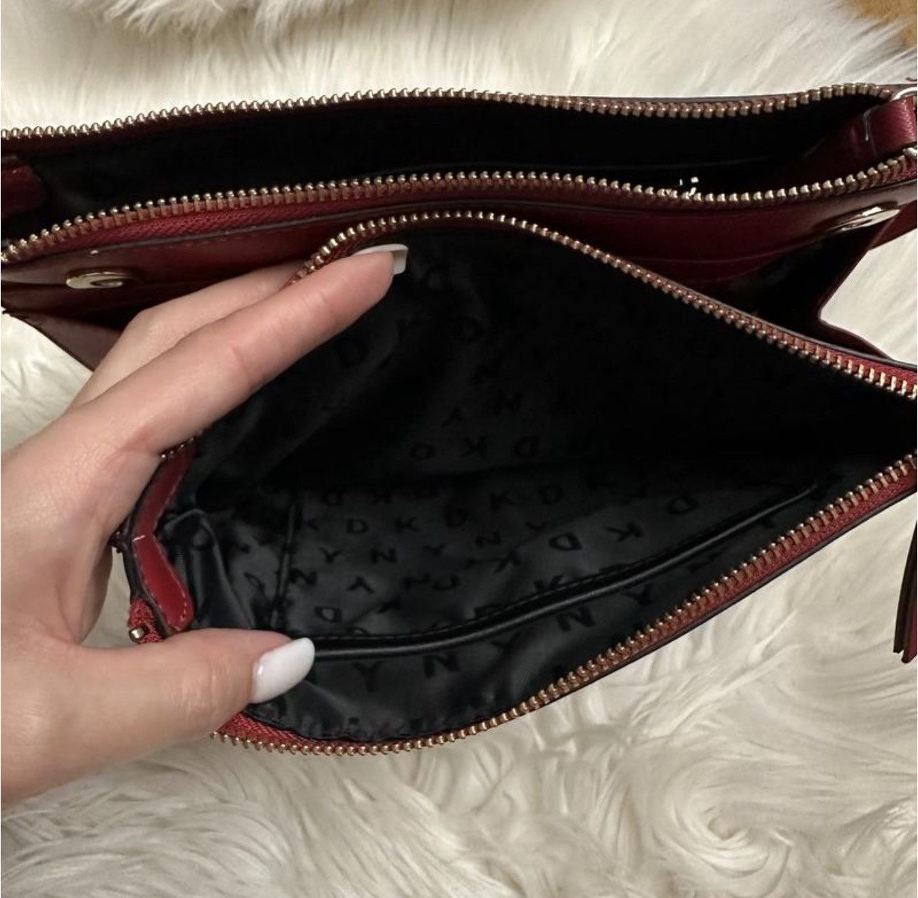 Designer DKNY Red Saffiano Leather Double Logo Crossbody Size ONE SIZE - 7 Thumbnail