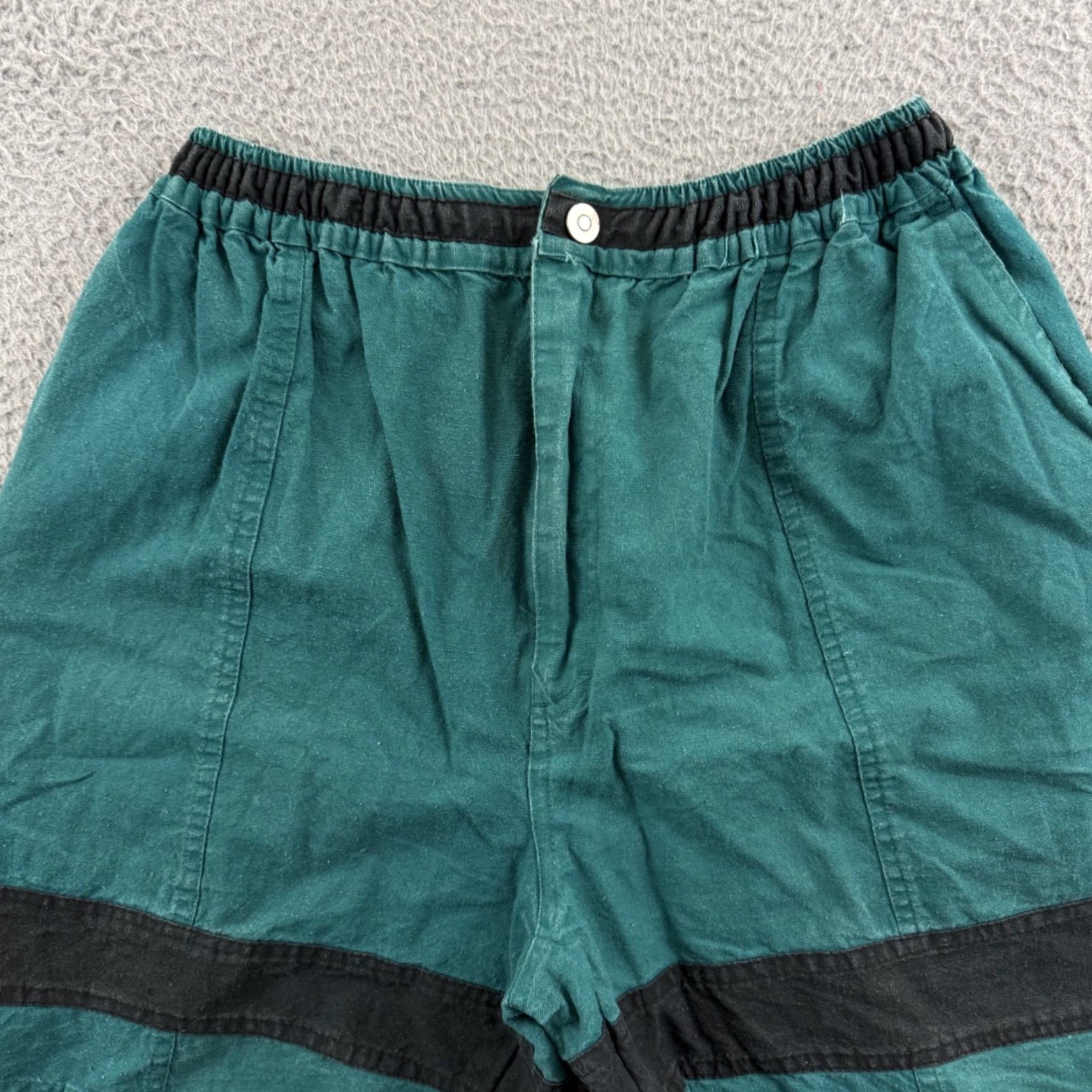 Vintage VINTAGE Surf Odyssey Cargo Shorts Mens L Green 90s Stretch Pockets Casual 7" Inseam Boys? Size US 33 - 4 Thumbnail