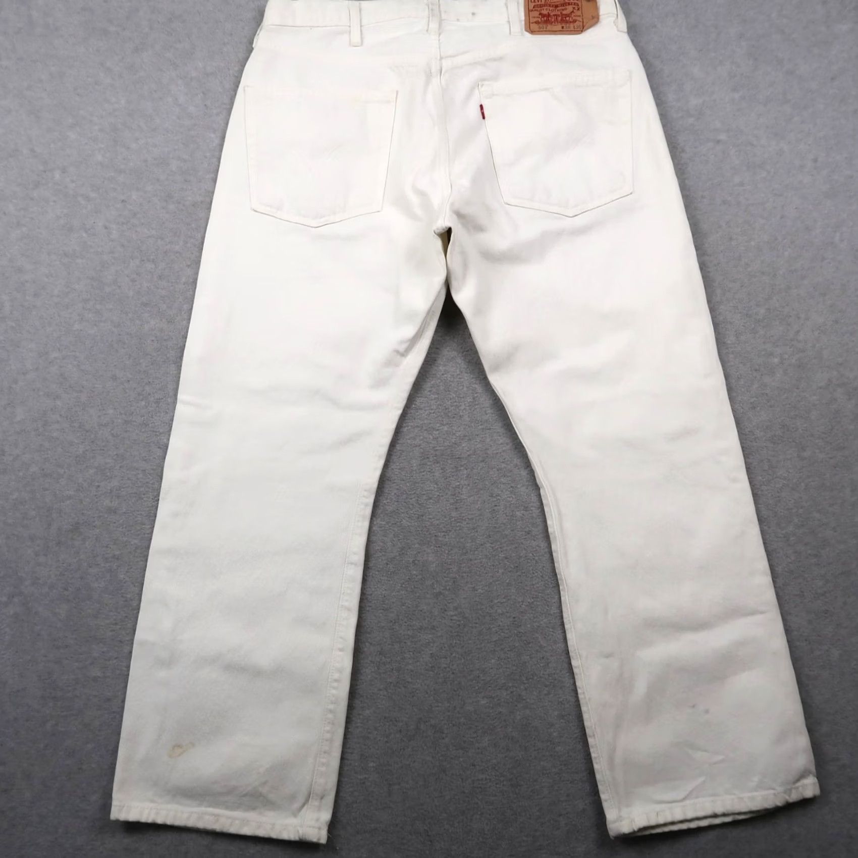 Levi's VINTAGE Levi's 501 Jeans White Mens Straight Denim 38x30 5-Pocket USA 2000s Regular Fit 501 Series Size US 38 / EU 54 - 2 Thumbnail