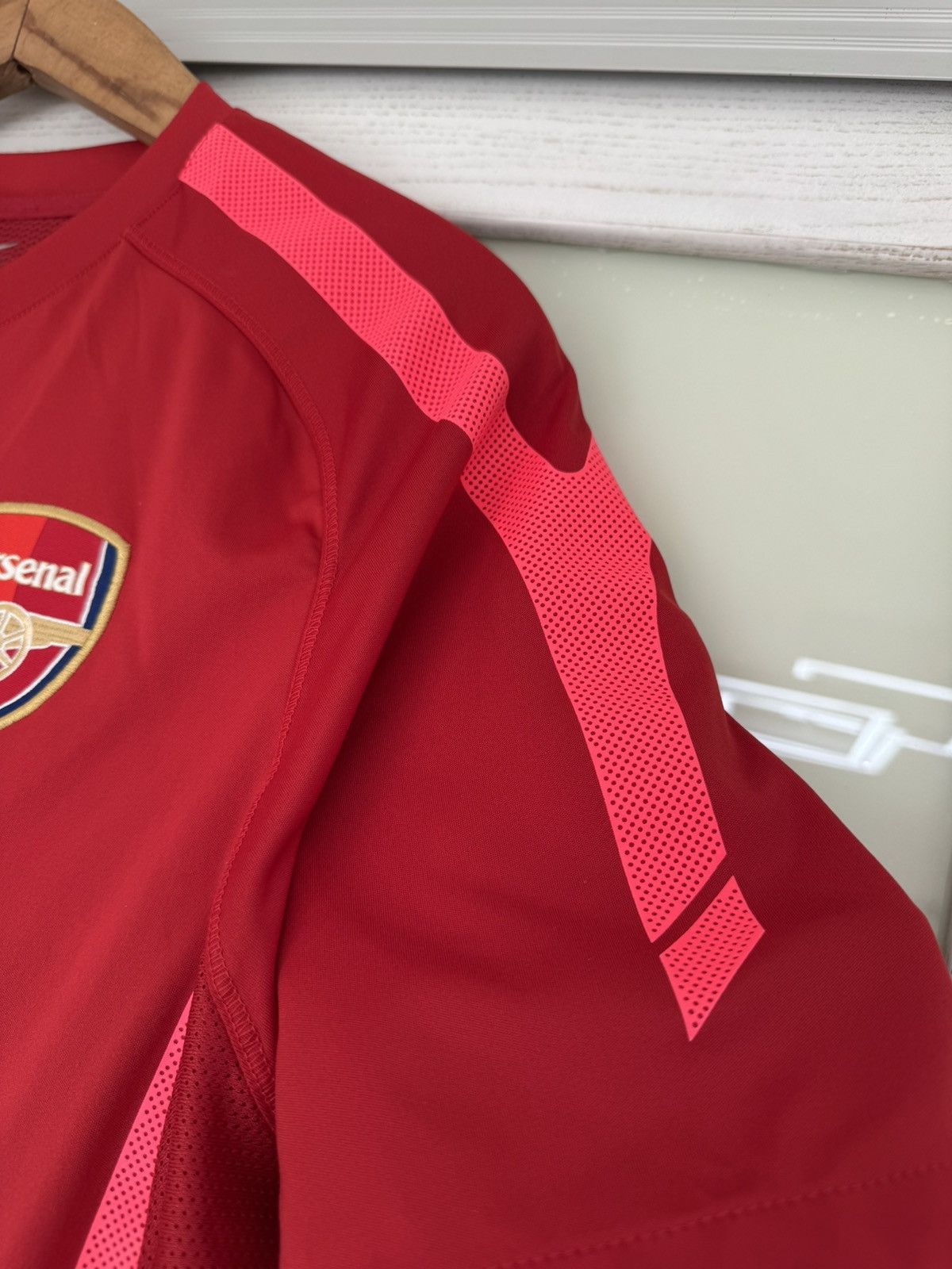 Nike Arsenal 2010-2011 Soccer Jersey Football Kit Shirt Size US M / EU 48-50 / 2 - 11 Thumbnail