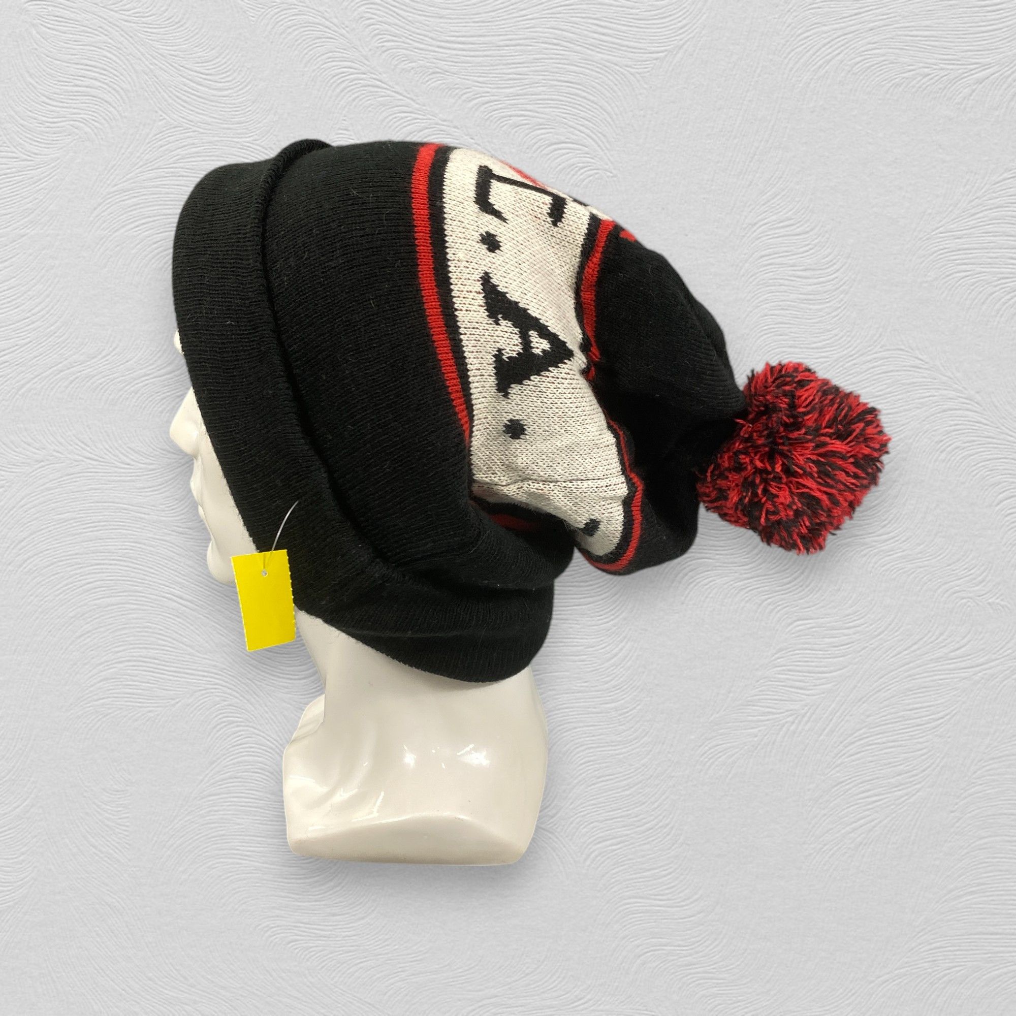 Japanese Brand I Love L.A Beanie Pom Pom -BN730 Size ONE SIZE - 1 Thumbnail