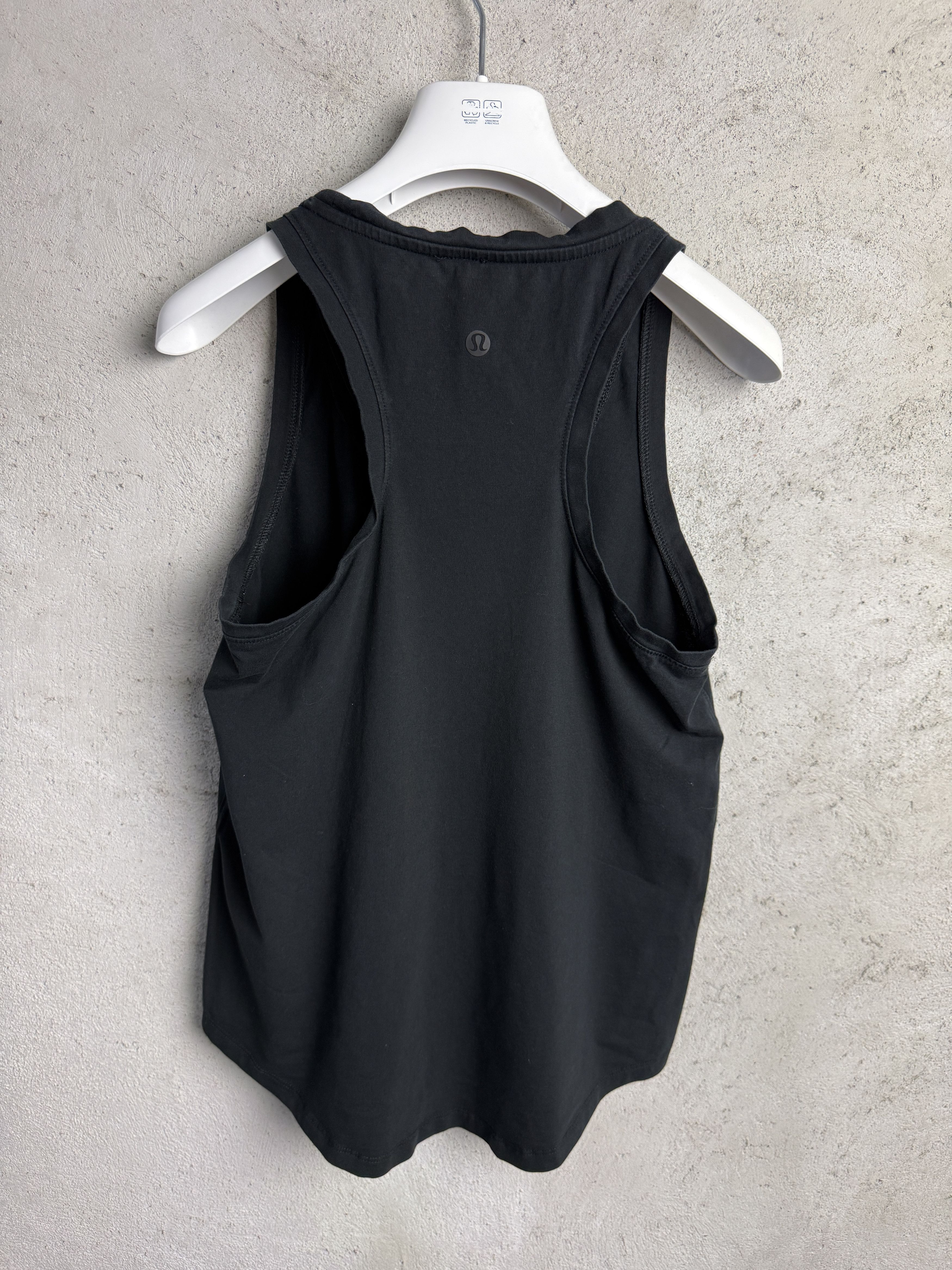 Lululemon Lululemon racerback tank top t-shirt tee yoga gym pilates Size S / US 4 / IT 40 - 1 Thumbnail