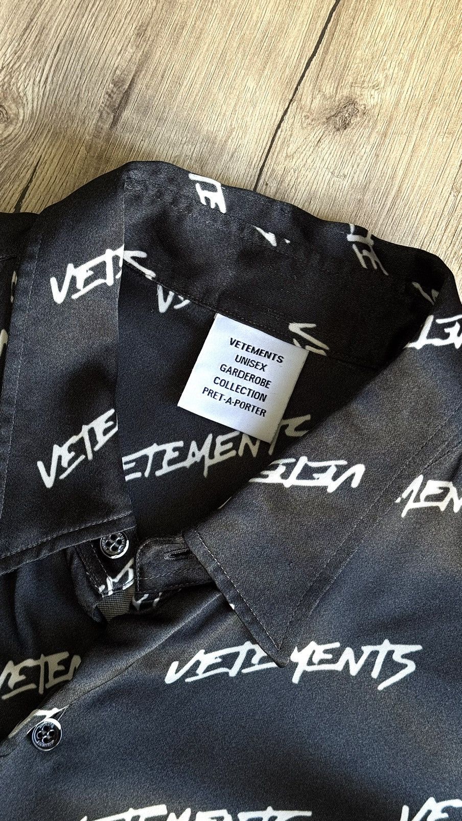 Vetements VETEMENTS MONOGRAM SHIRT Size US S / EU 44-46 / 1 - 4 Thumbnail