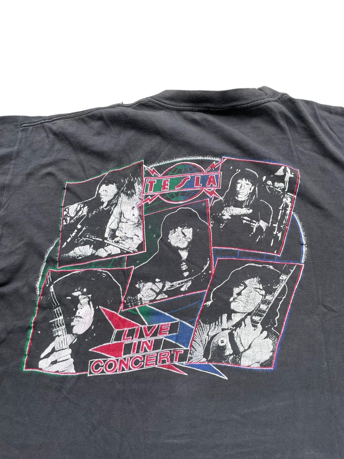 Band Tees Vintage & Rare 90’s Tesla On Tour Live in Concert Size US XL / EU 56 / 4 - 8 Thumbnail