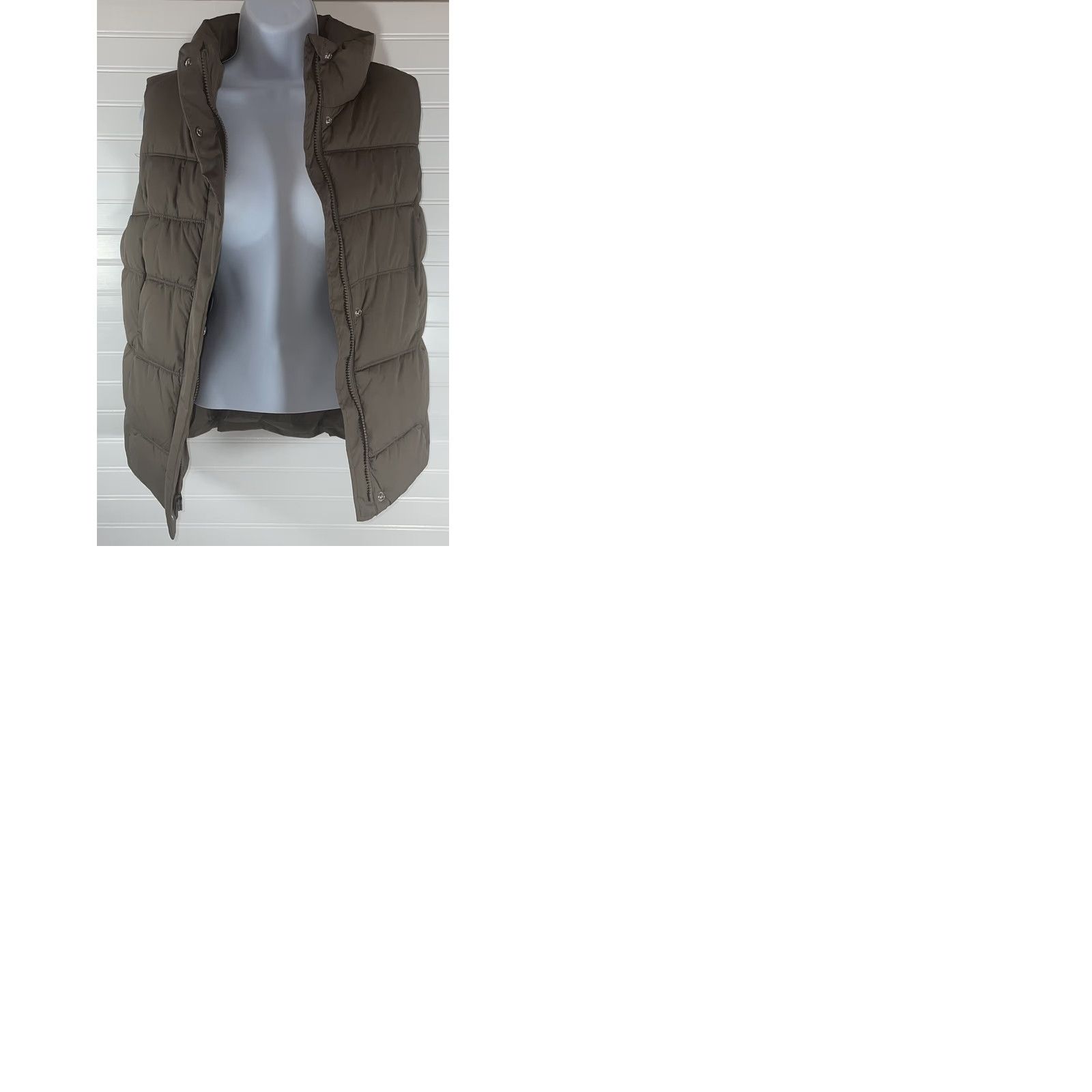 Gap Gap Womens Medium Puffer Vest Zip Snap Front Taupe Brown High Neck Gathered Back Vest Size M / US 6-8 / IT 42-44 - 9 Thumbnail