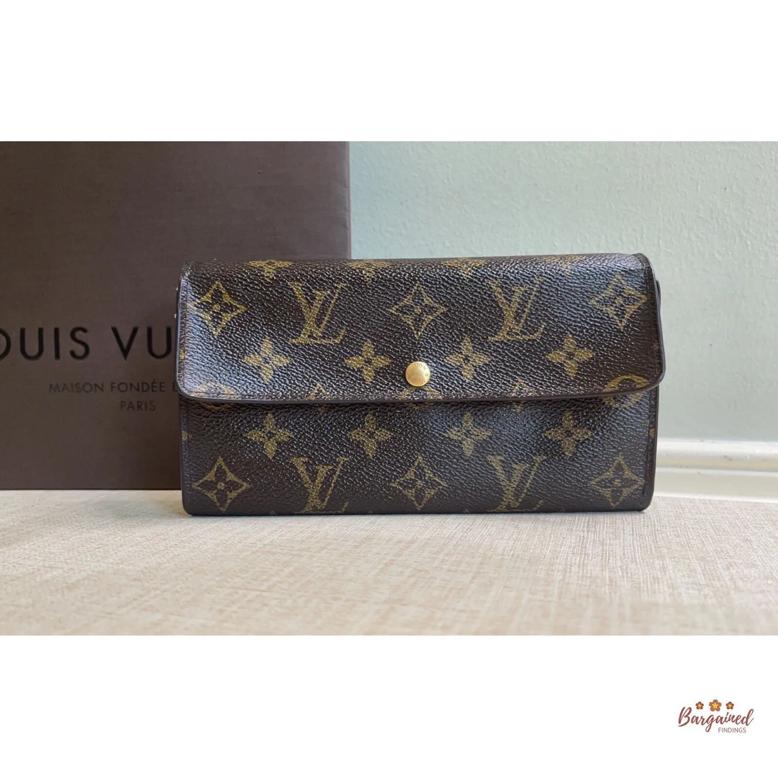 Louis Vuitton LOUIS VUITTON Vintage Brown Monogram Canvas Sarah Wallet Size ONE SIZE - 1 Thumbnail