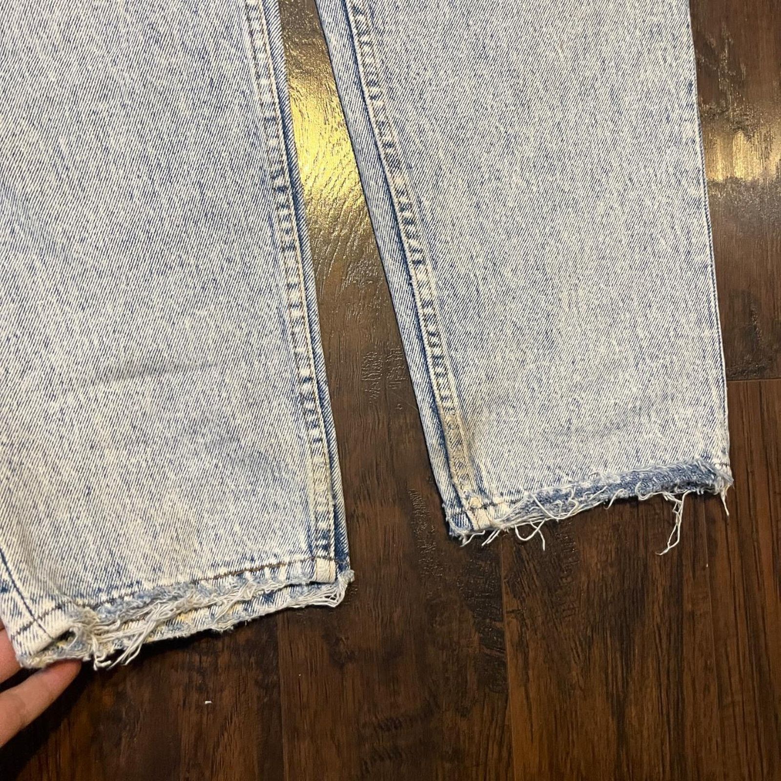 Levi's Vintage Distressed 80s Light Blue wash Levis Jeans Size US 36 / EU 52 - 3 Thumbnail