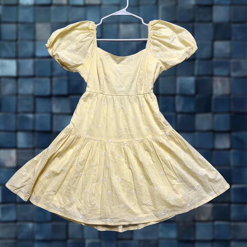 Jessica Simpson Jessica Simpson Mini Dress Womens S Yellow Embroidered Puff Sleeve Casual Scoop Neck Size S / US 4 / IT 40 - 1 Thumbnail