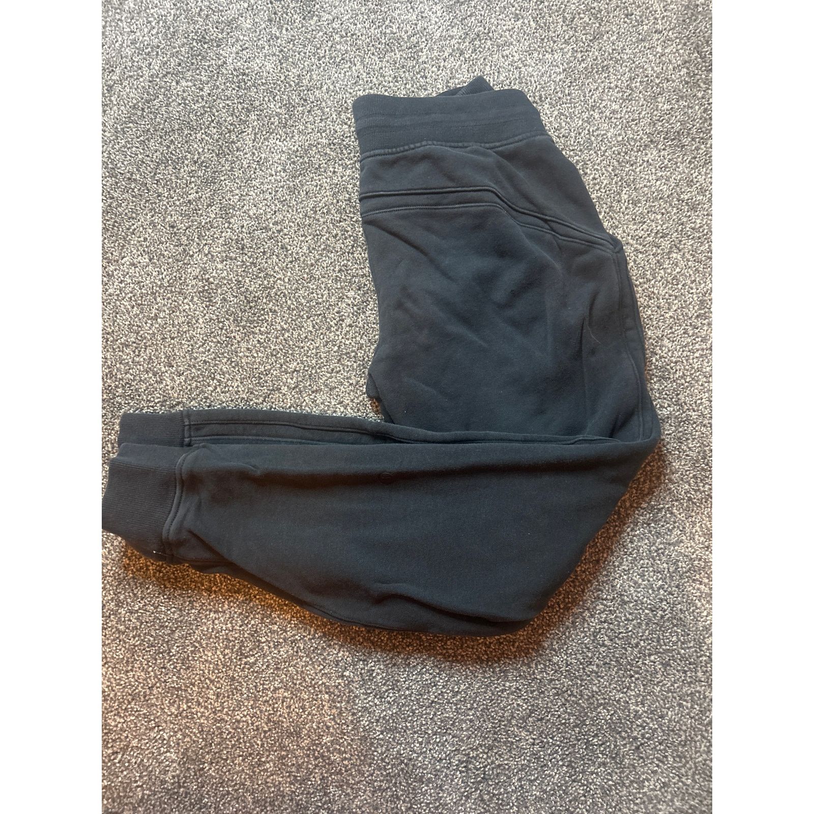 Lululemon Lululemon women’s sweats size medium Size US 28 / EU 44 - 4 Thumbnail