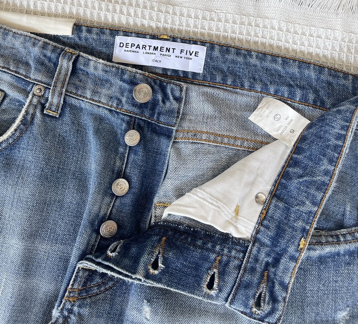 DEPARTMENT5 Thrashed🔥DEPARTMENT 5🔥Scab Distressed Light Wash Denim Size US 34 / EU 50 - 12 Thumbnail