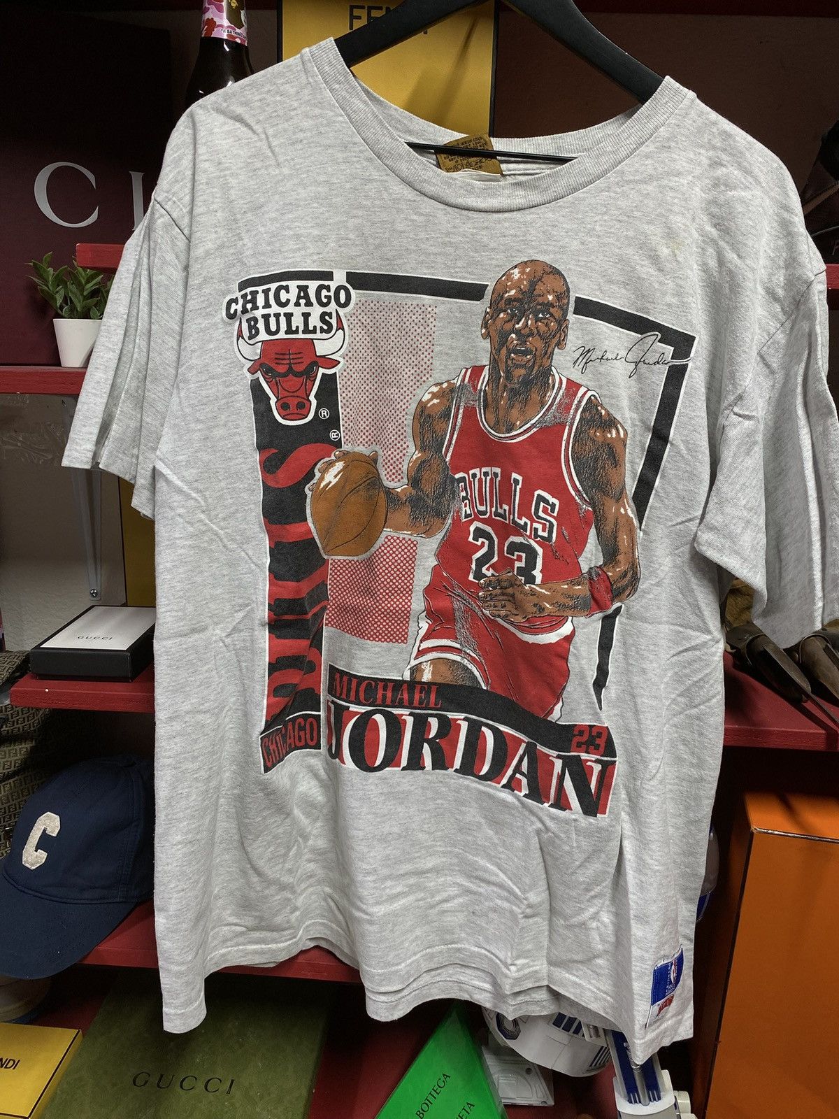 Vintage Vintage 90’s Michael Jordan T-Shirt Vtg Chicago Bulls Tee XL Size US XL / EU 56 / 4 - 7 Thumbnail