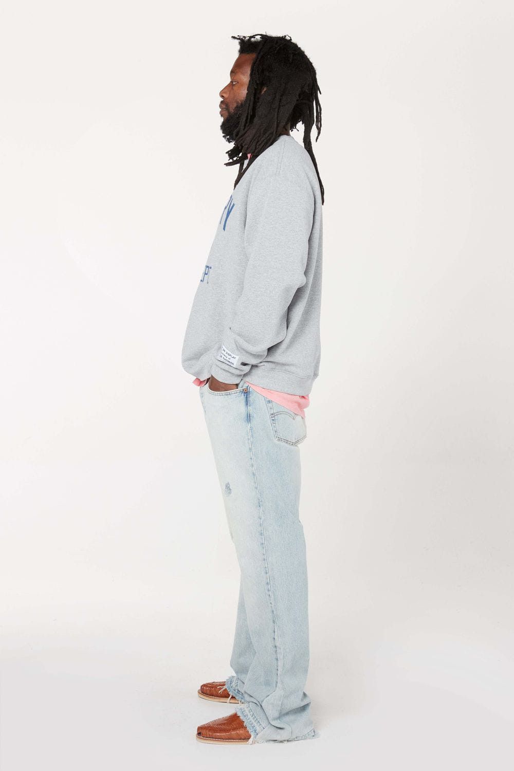 o1mle0725 Art Dept Crew Neck Sweatshirt in Heather Grey
