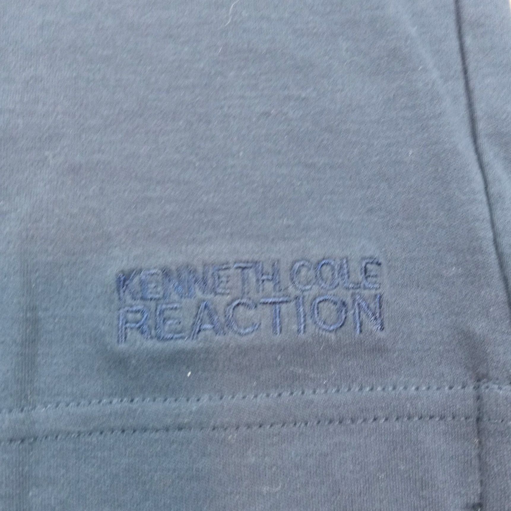 Kenneth Cole Kenneth Cole Reaction T-shirt Mens Medium Blue V-Neck Short Sleeve Casual Size US M / EU 48-50 / 2 - 6 Thumbnail