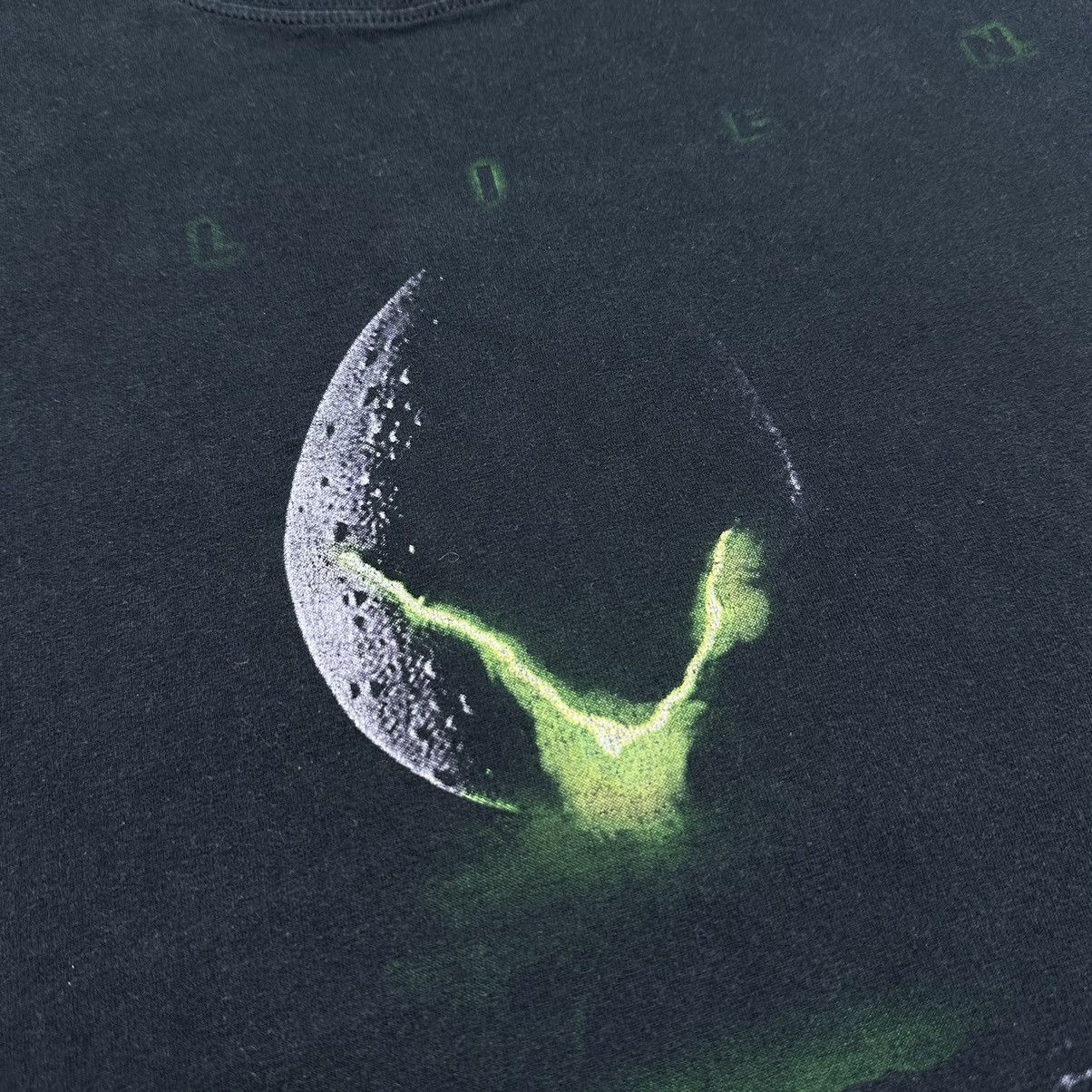 Expert Horror Alien “In space no one can hear you scream.” Vintage Tee Size US M / EU 48-50 / 2 - 6 Thumbnail