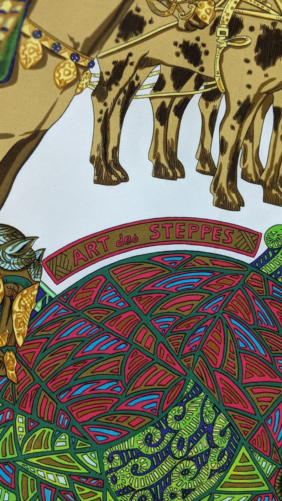 Hermes Hermes Art des Steppes by Annie Faivre Silk Scarf Size ONE SIZE - 5 Thumbnail