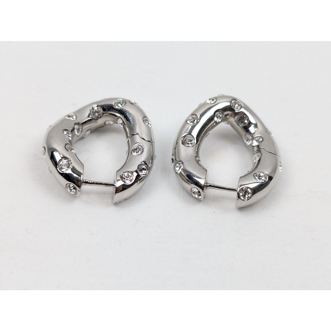 Balenciaga o1rshd1 Size: OS / Crystals Earrings in Silver Size ONE SIZE - 3 Thumbnail