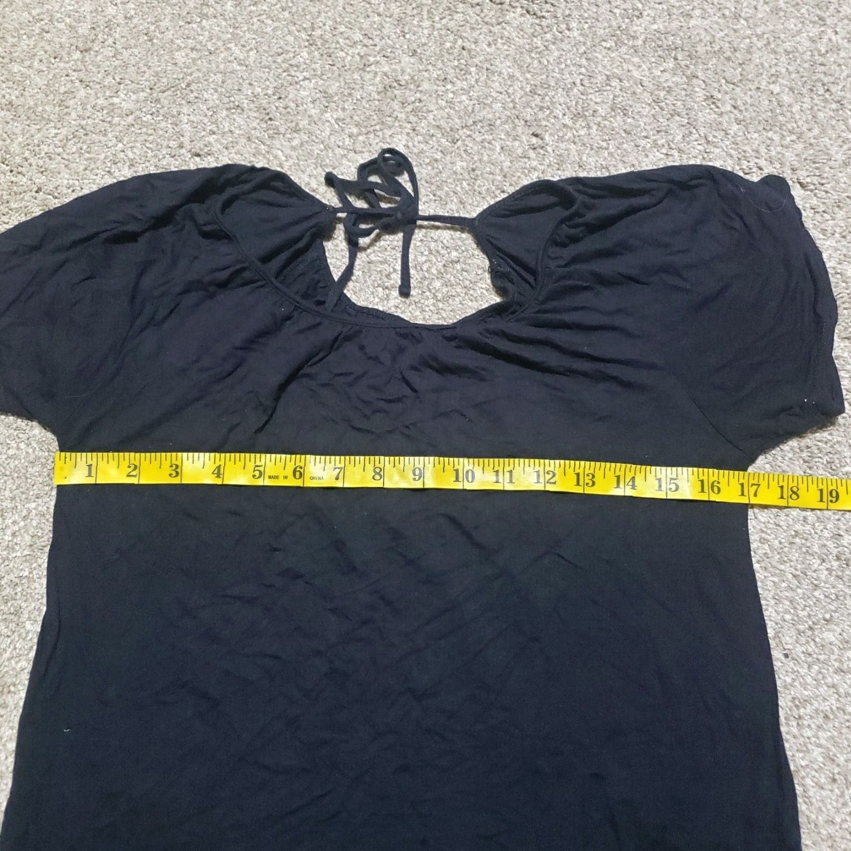 Old Navy VINTAGE Old Navy Women's Shirt Short Sleeve Casual Size M Black Rayon Ruffle 2010s Size M / US 6-8 / IT 42-44 - 3 Thumbnail