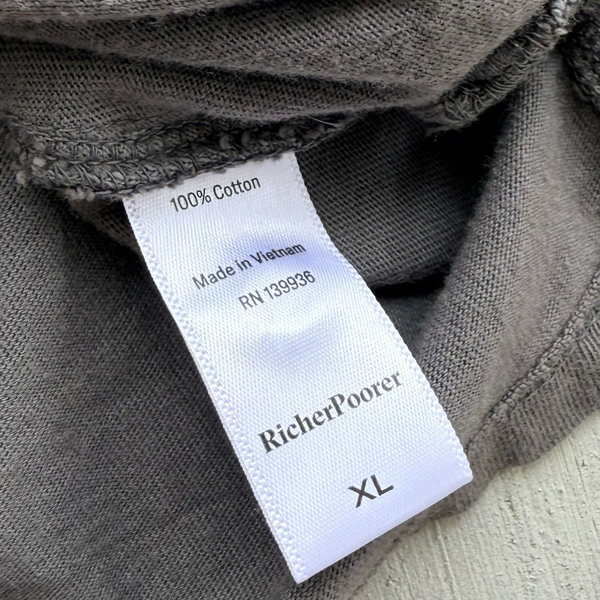 Richer Poorer Richer Poorer Polo Shirt Mens XL Gray Short Sleeve Popover Size US XL / EU 56 / 4 - 4 Thumbnail