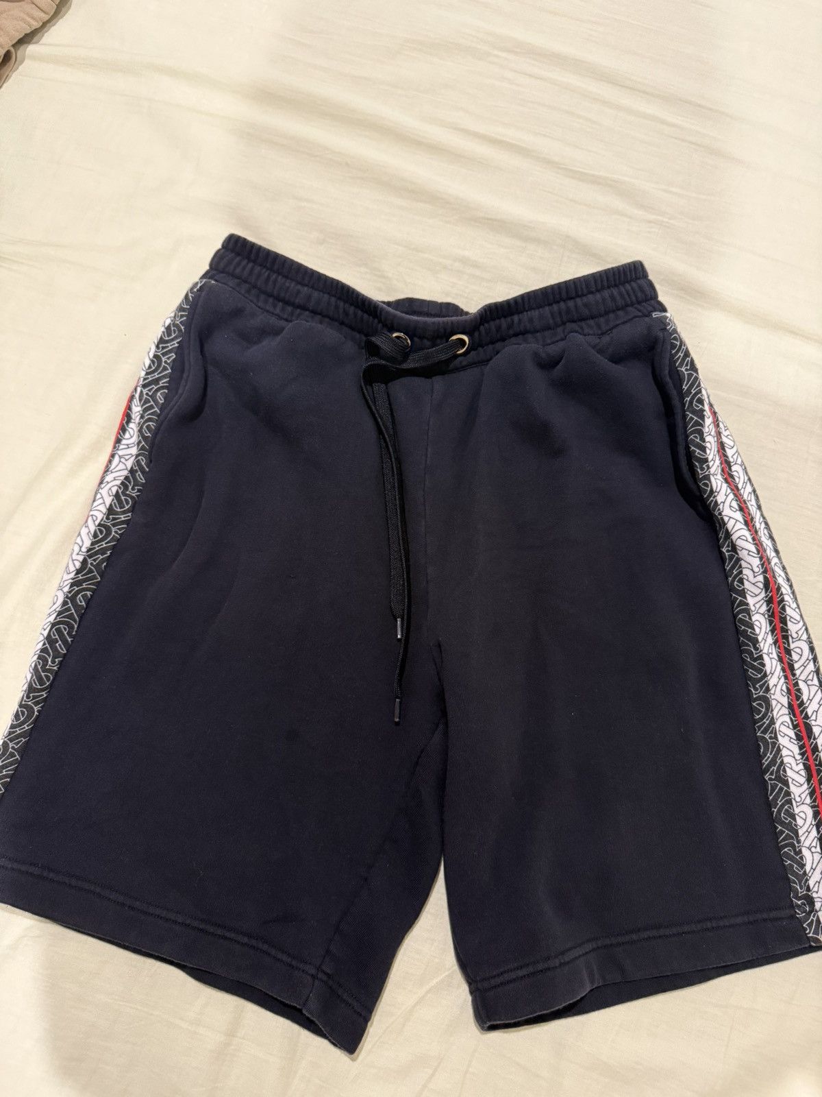 Burberry Burberry shorts Size US 30 / EU 46 - 1 Thumbnail