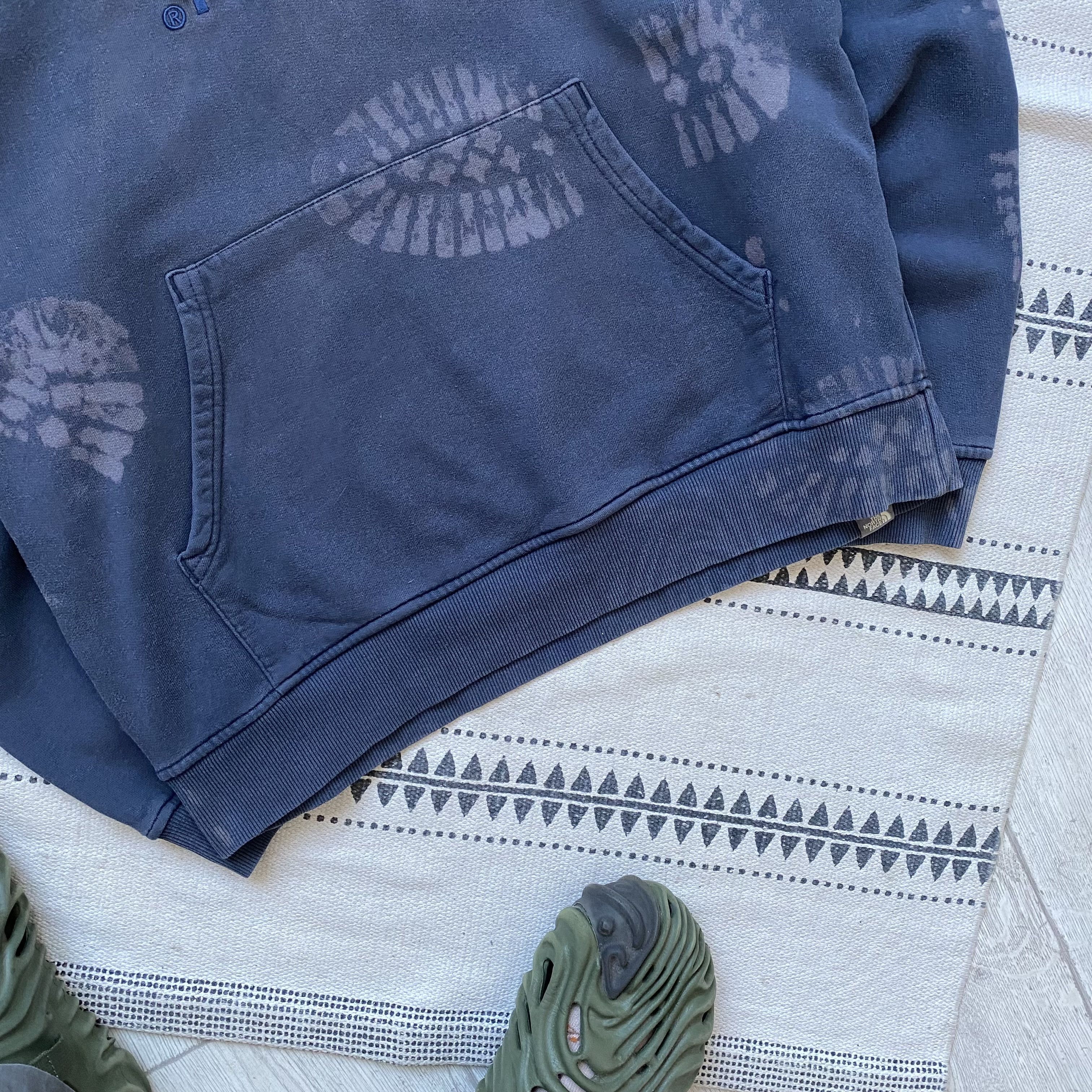 The North Face 🥾 Vintage Faded The North Face custom hoodie big logo nike Size US L / EU 52-54 / 3 - 3 Thumbnail