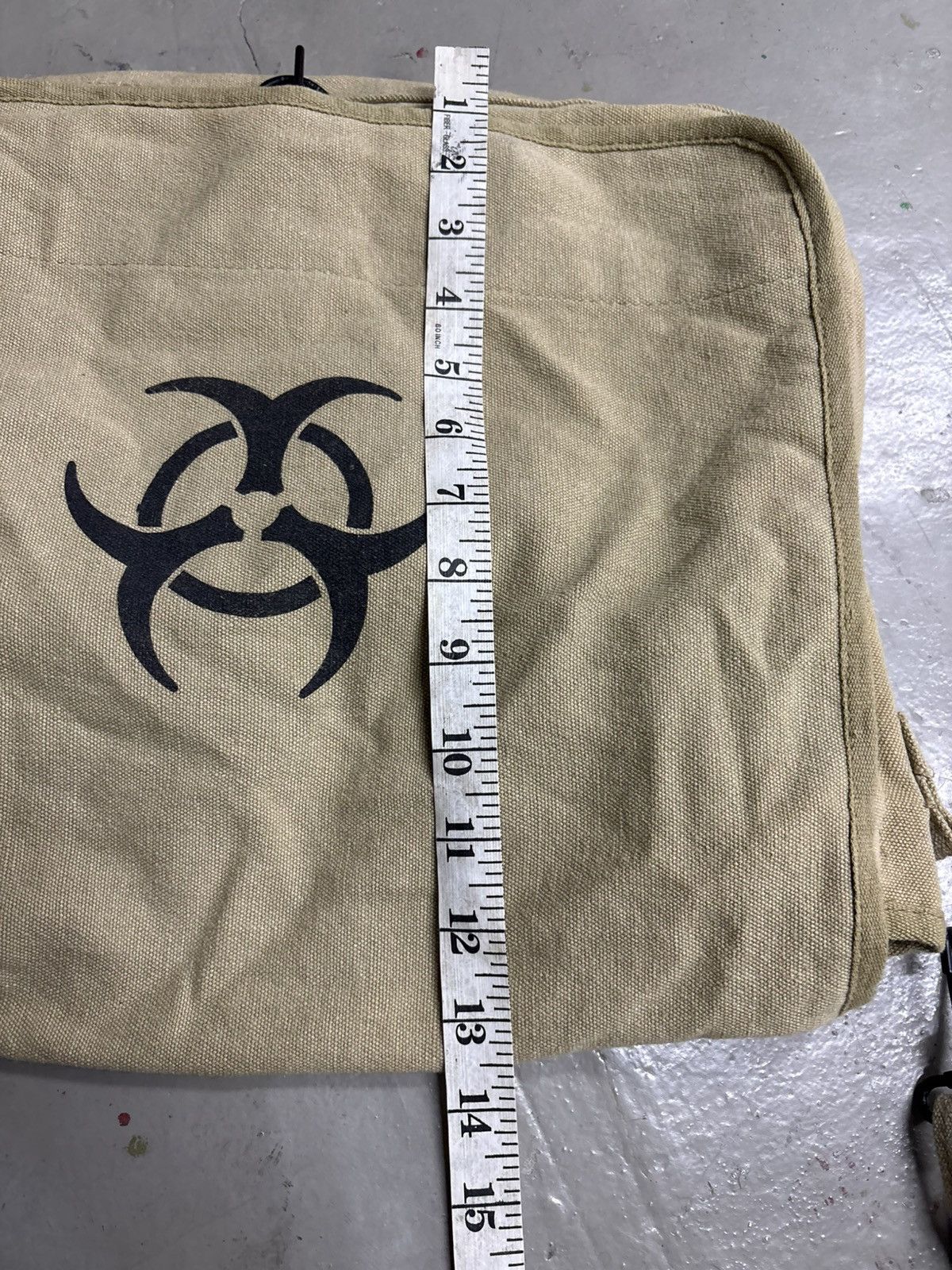Vintage Vintage Military Bag Multi Pocket Biohazard Messenger Size ONE SIZE - 6 Thumbnail