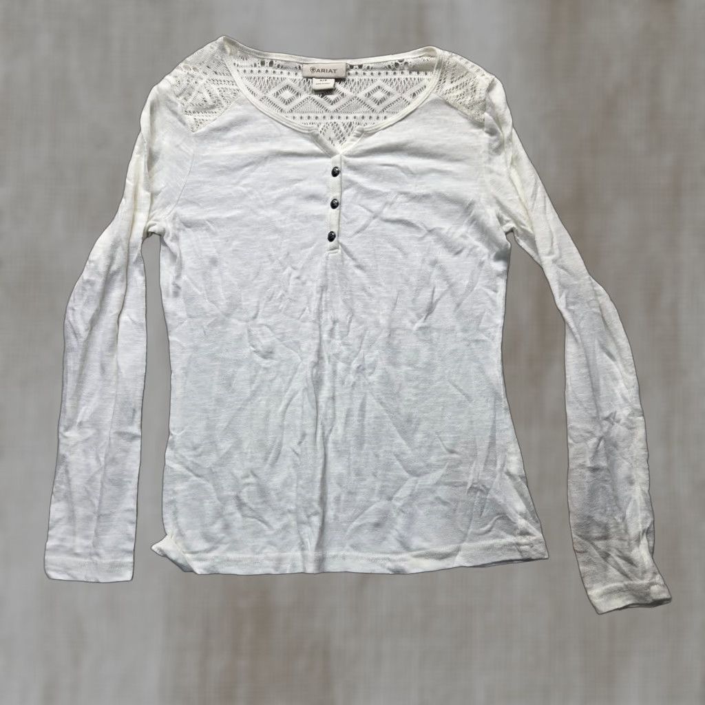 Ariat Ariat Shirt Solid White Long Sleeve V-Neck Lace Detail Crochet Adult Women S Small Size S / US 4 / IT 40 - 1 Thumbnail