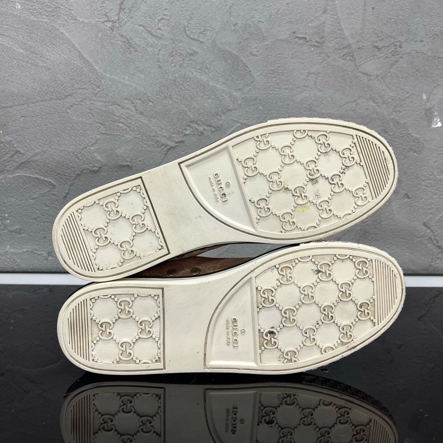 Gucci GUCCI Monogram High-Top Sneakers - Size 38 - 98% New Size US 7 / IT 37 - 6 Thumbnail
