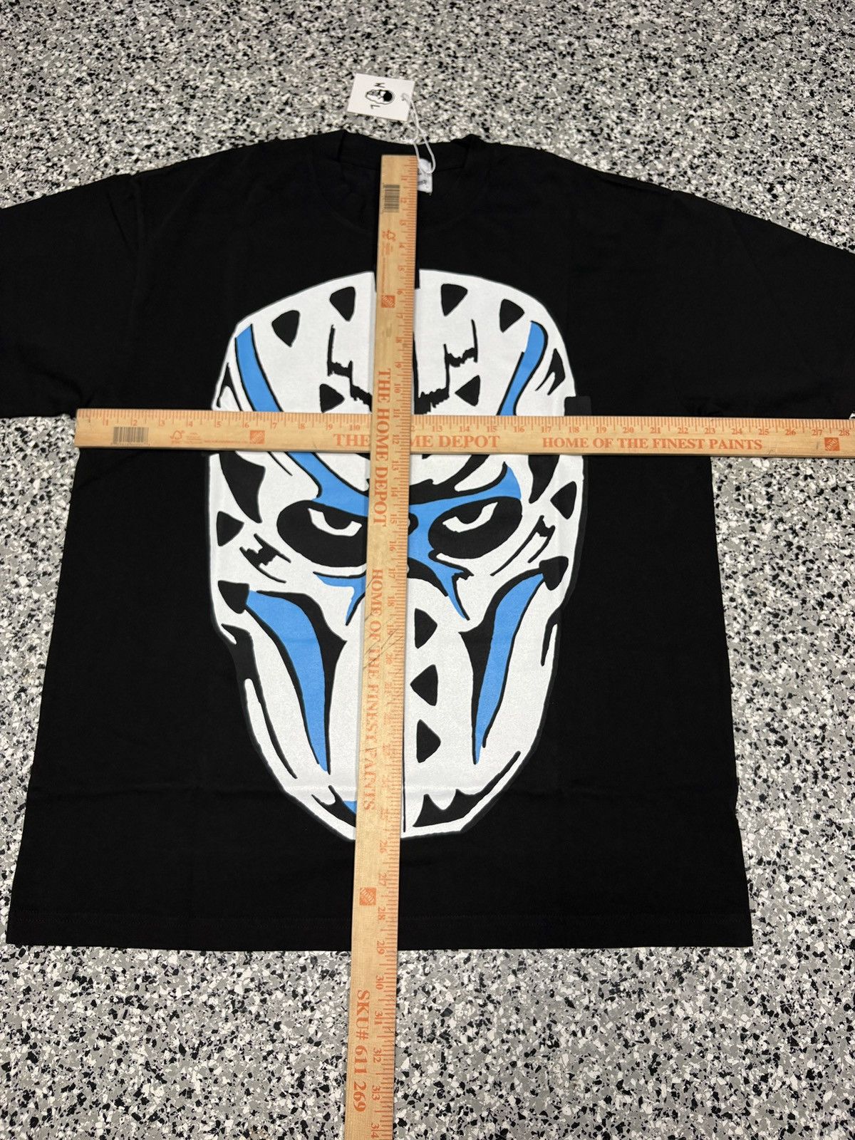 Warren Lotas 2024 Warren Lotas “GIANT HOCKEY MASK” Black T-Shirt Size L Size US L / EU 52-54 / 3 - 7 Thumbnail