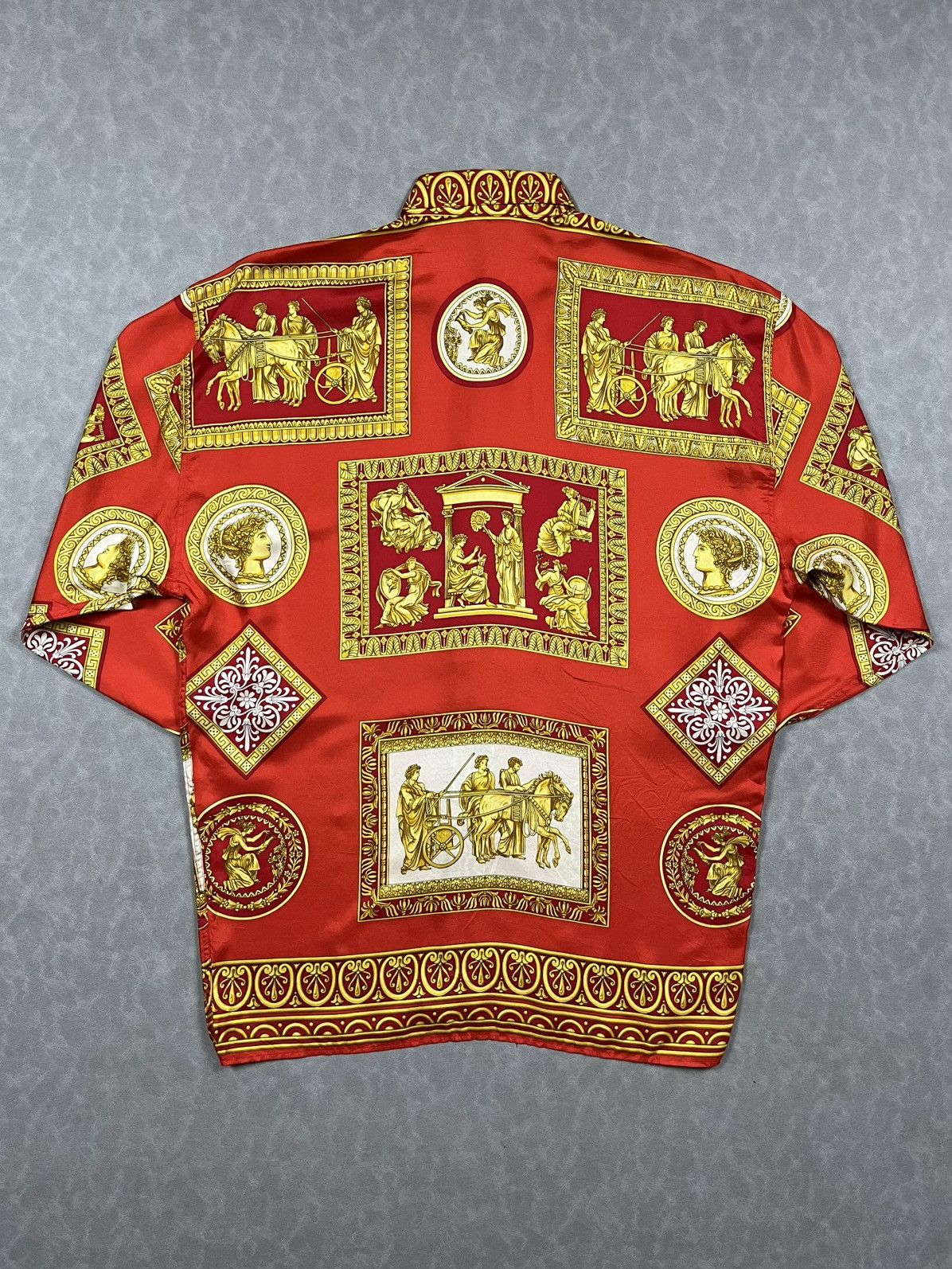 Versace 90s Versace V2 silk Size US L / EU 52-54 / 3 - 2 Thumbnail