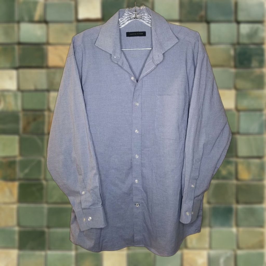 Tommy Hilfiger VINTAGE? No, not vintage. Use: Tommy Hilfiger Shirt Men Long Sleeve Button-Up Size L Blue Regular Fit Size US L / EU 52-54 / 3 - 1 Thumbnail