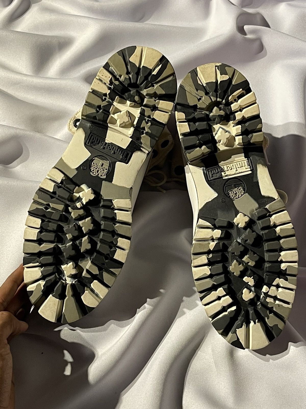 Timberland TIMBERLAND BOOTS WHITE CAMO Size US 7.5 / EU 40-41 - 14 Thumbnail