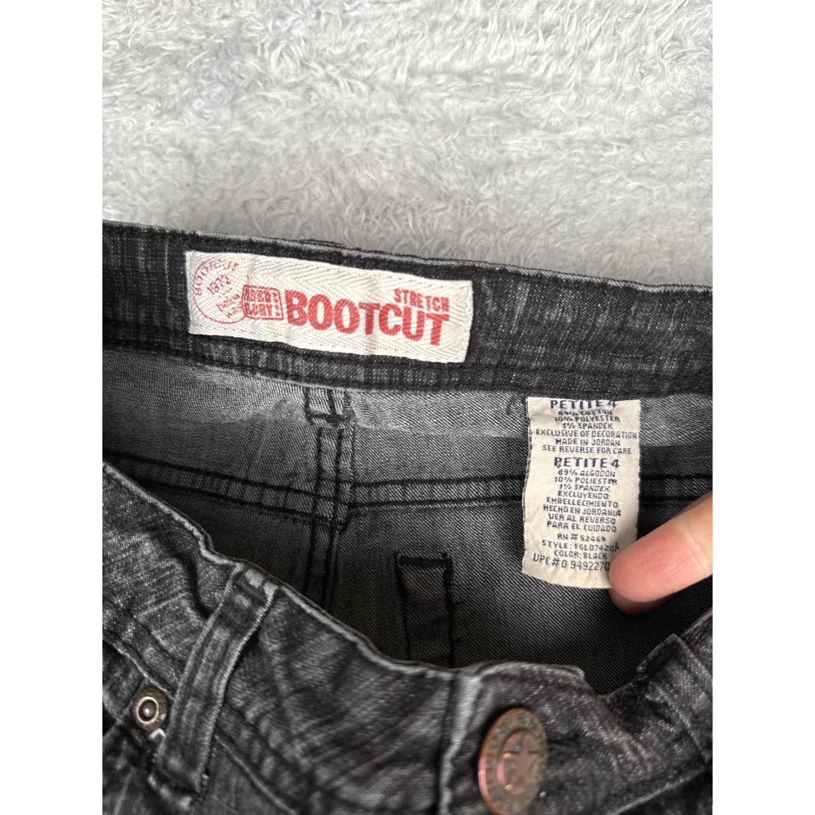 Faded Glory Faded Glory Jeans Womens Petite 4 Bootcut Denim Charcoal Mid Rise 26x29 Stretch 5-Pocket Logo Zipper Jeans Mens? Size 27" / US 4 / IT 40 - 6 Thumbnail