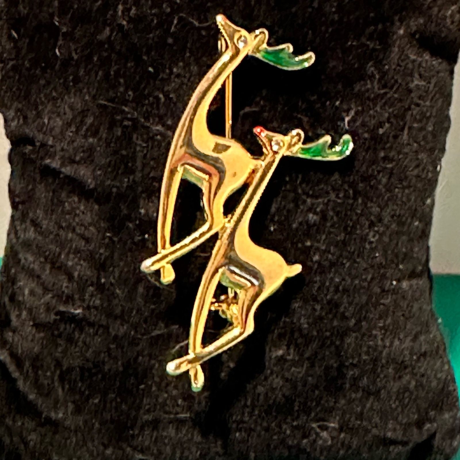 Vintage Vintage Brooch Pin Christmas Double Reindeer Gold Tone 2" Size ONE SIZE - 1 Thumbnail