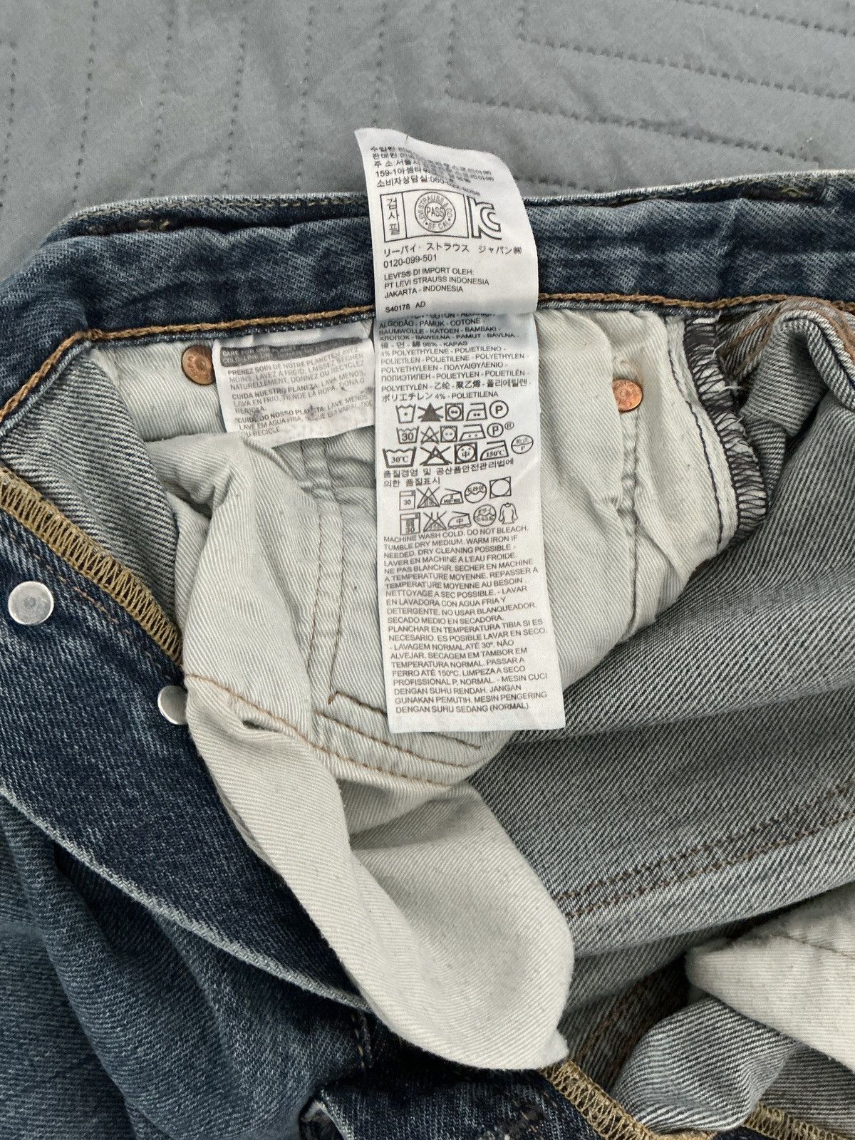 Levi's Levi’s 501 – Iconic Button Fly – W32 L32 – Perfect Fade Size US 32 / EU 48 - 9 Thumbnail