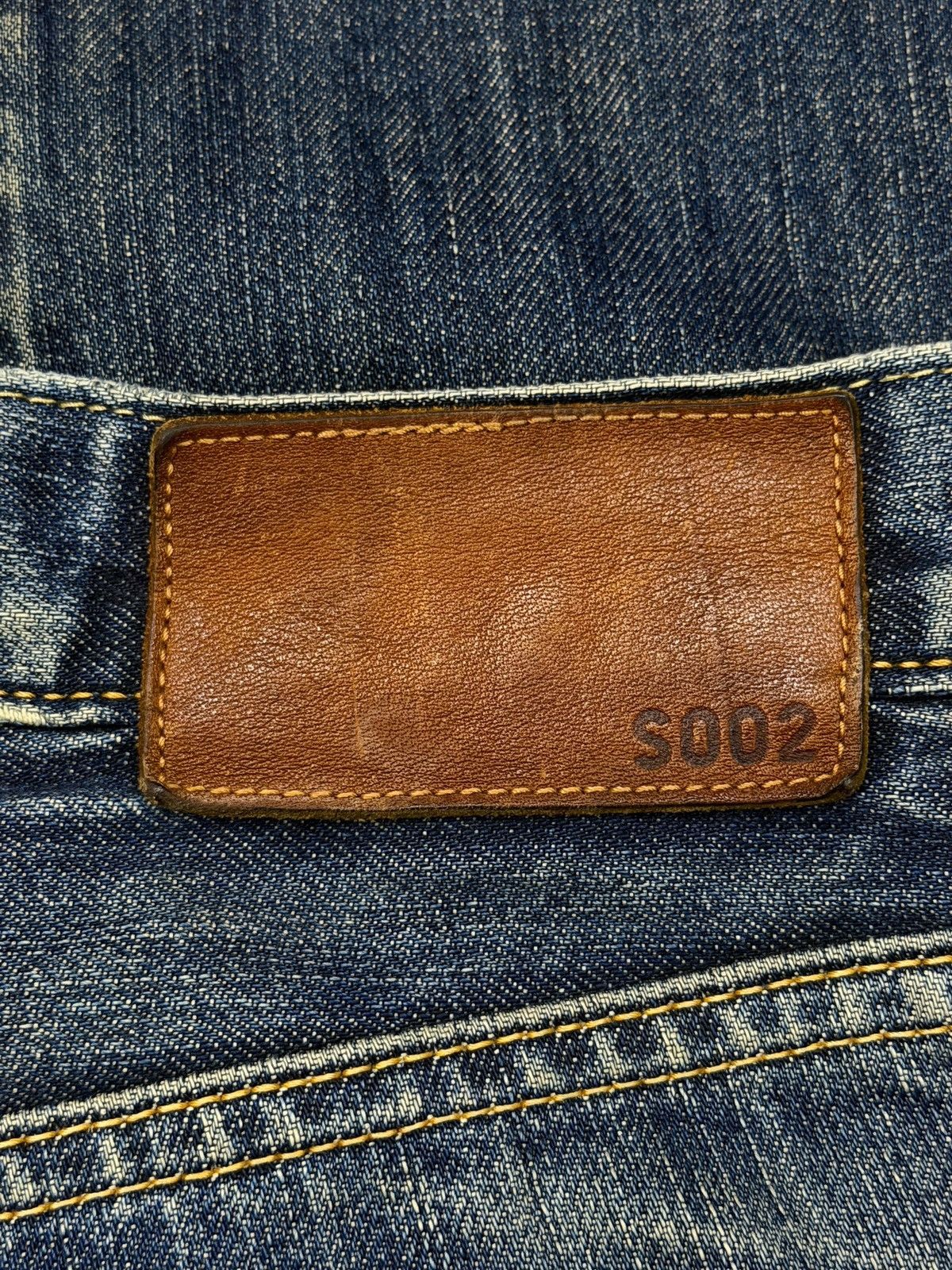 Uniqlo Vintage Uniqlo UJ Japan Denim Jeans | Vintage Fade Wash W32 Size US 32 / EU 48 - 9 Thumbnail